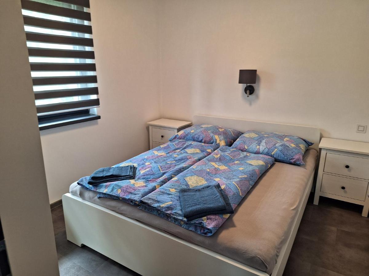 Mb Apartmany Lipno リプノ・ナト・ヴルタヴォウ エクステリア 写真