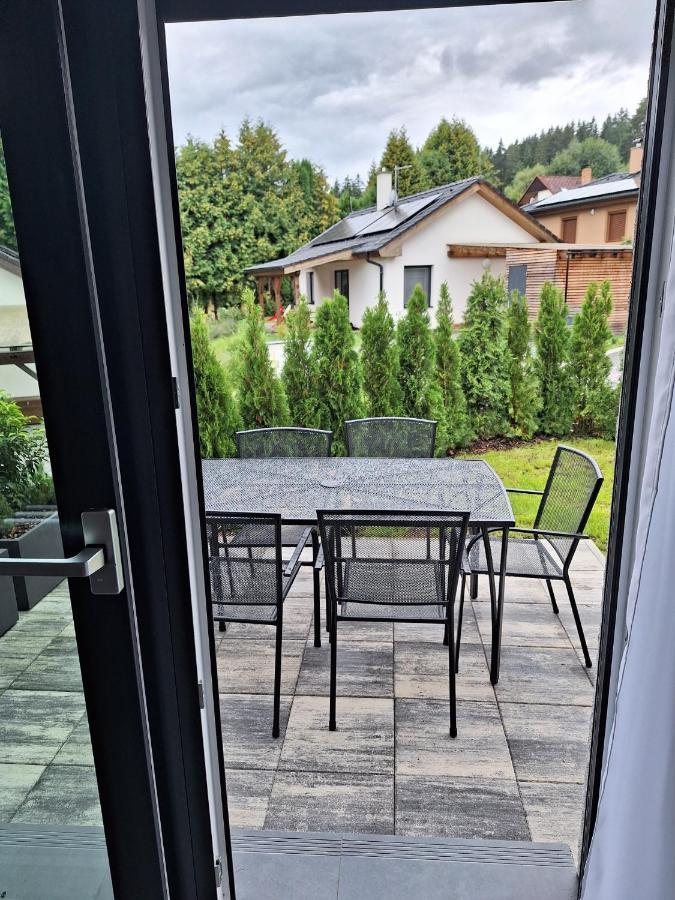 Mb Apartmany Lipno リプノ・ナト・ヴルタヴォウ エクステリア 写真