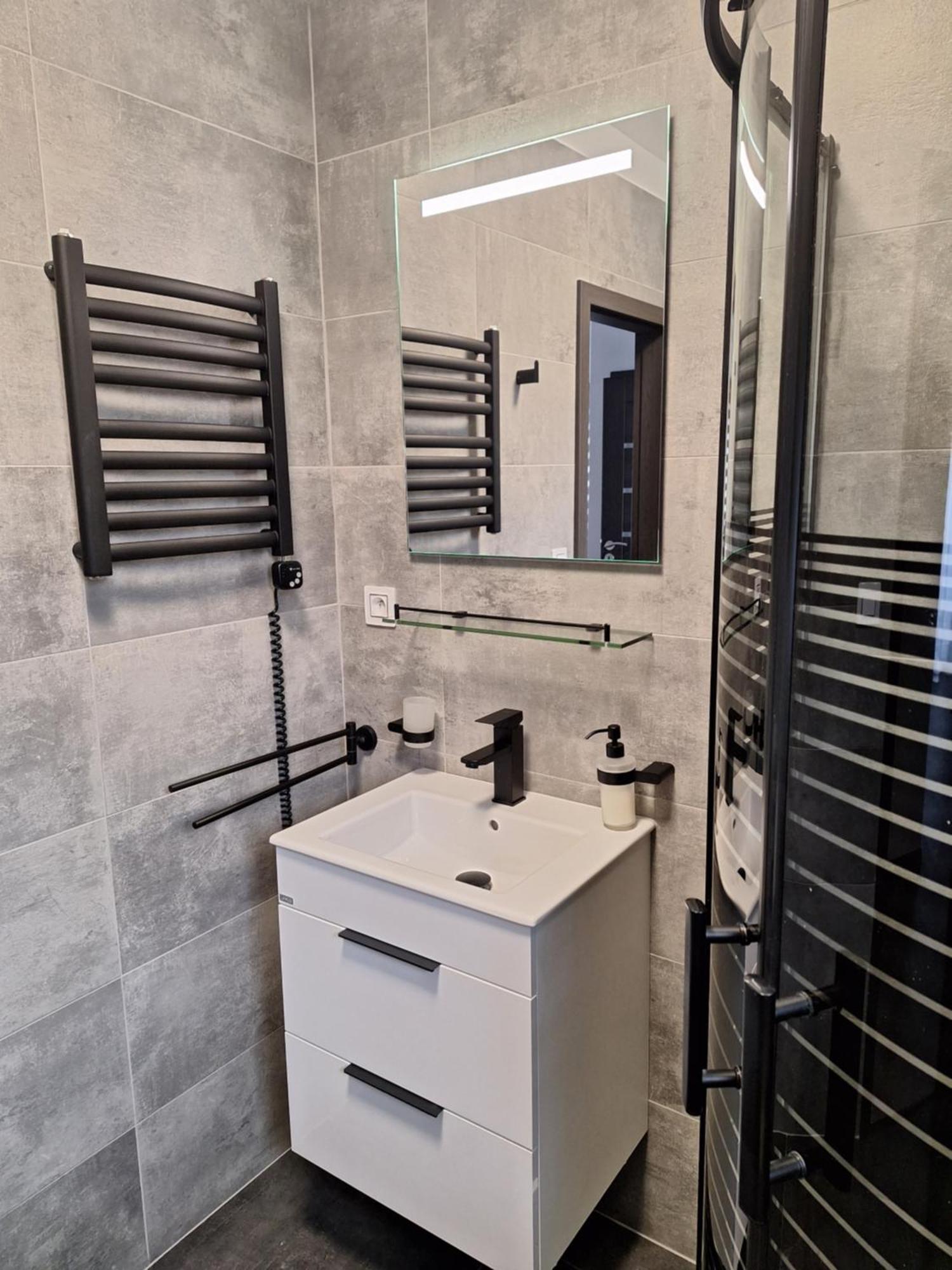 Mb Apartmany Lipno リプノ・ナト・ヴルタヴォウ エクステリア 写真