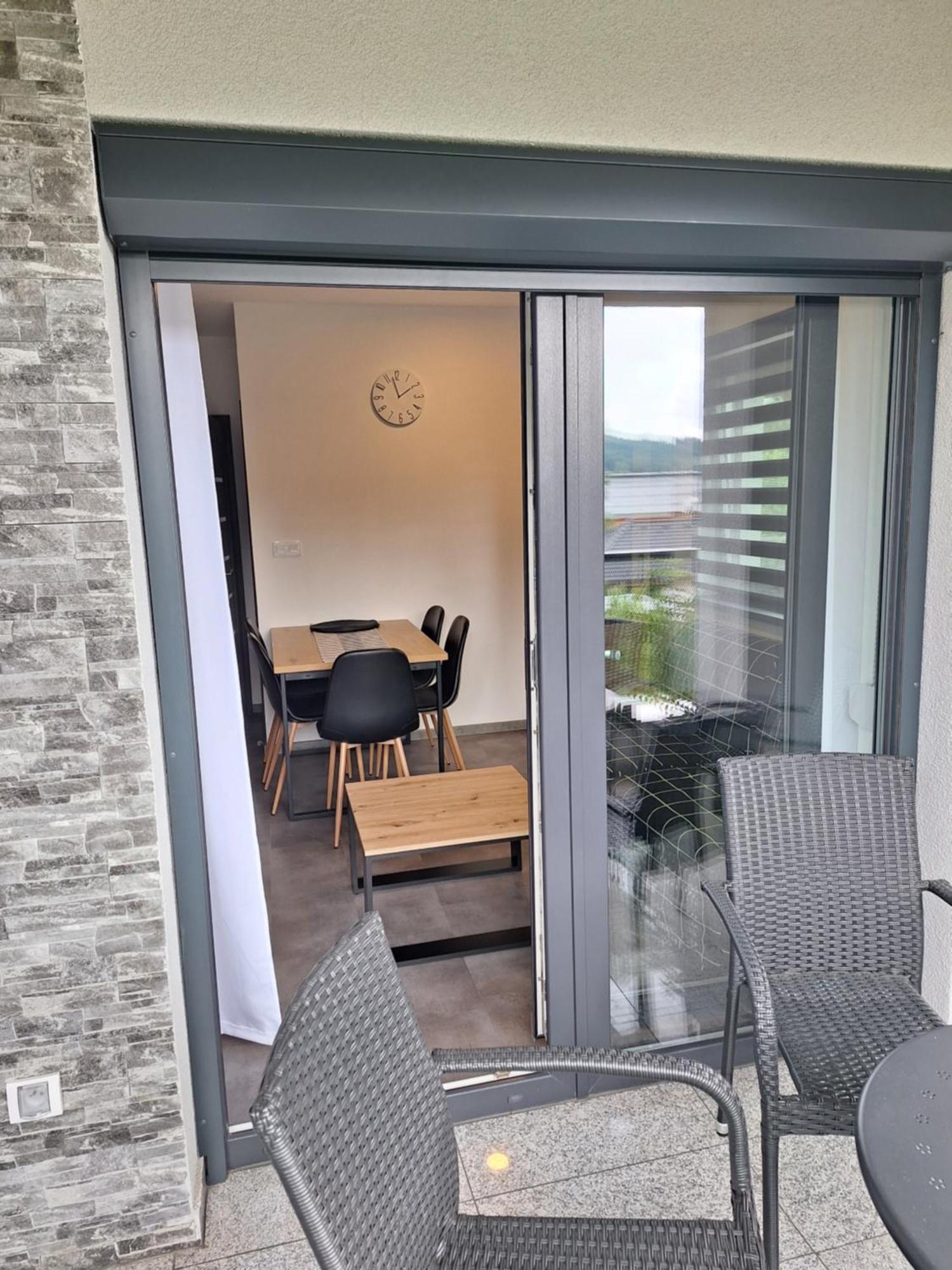 Mb Apartmany Lipno リプノ・ナト・ヴルタヴォウ エクステリア 写真