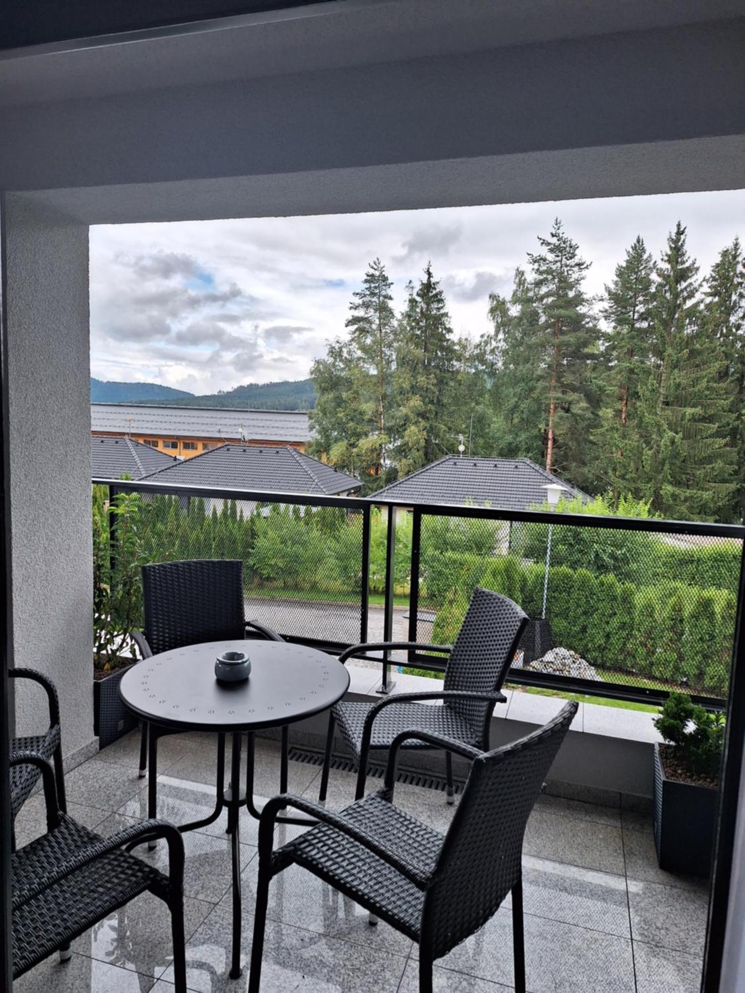 Mb Apartmany Lipno リプノ・ナト・ヴルタヴォウ エクステリア 写真