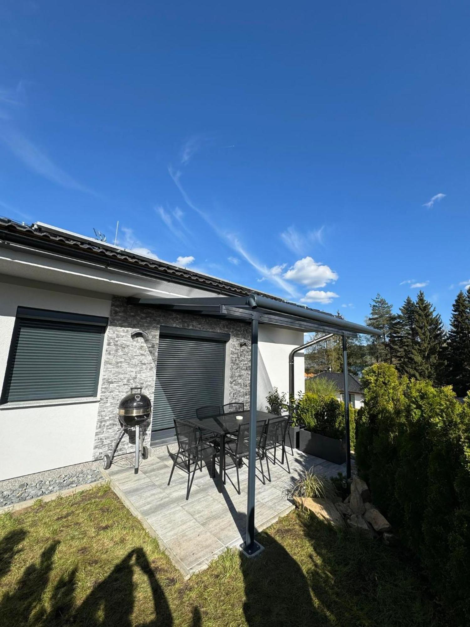 Mb Apartmany Lipno リプノ・ナト・ヴルタヴォウ エクステリア 写真