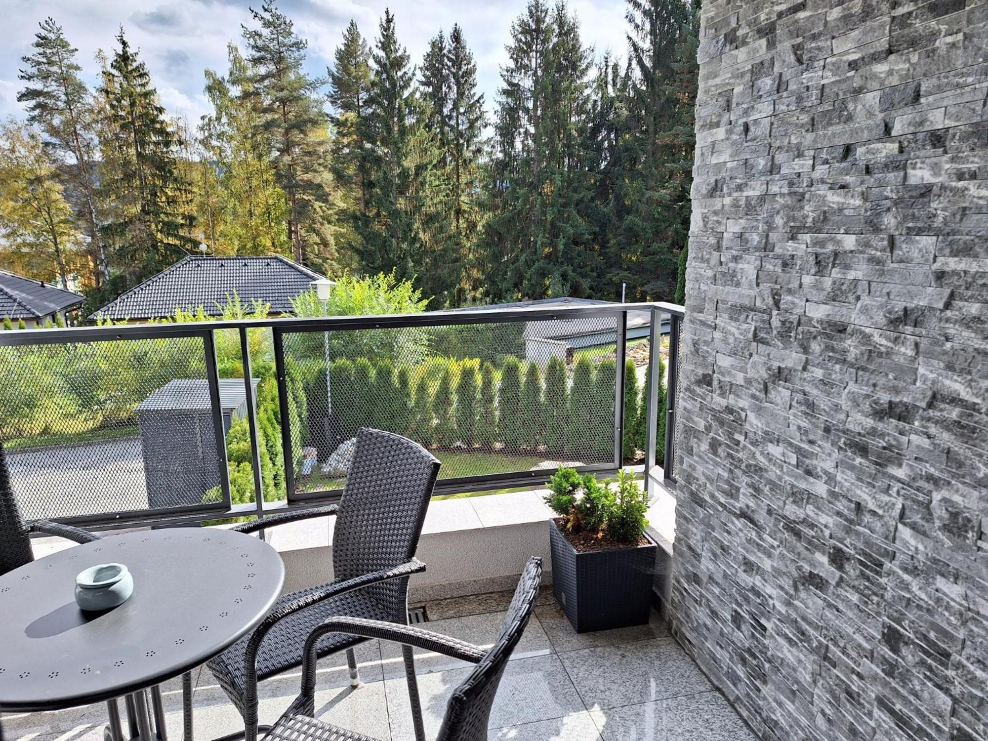 Mb Apartmany Lipno リプノ・ナト・ヴルタヴォウ エクステリア 写真