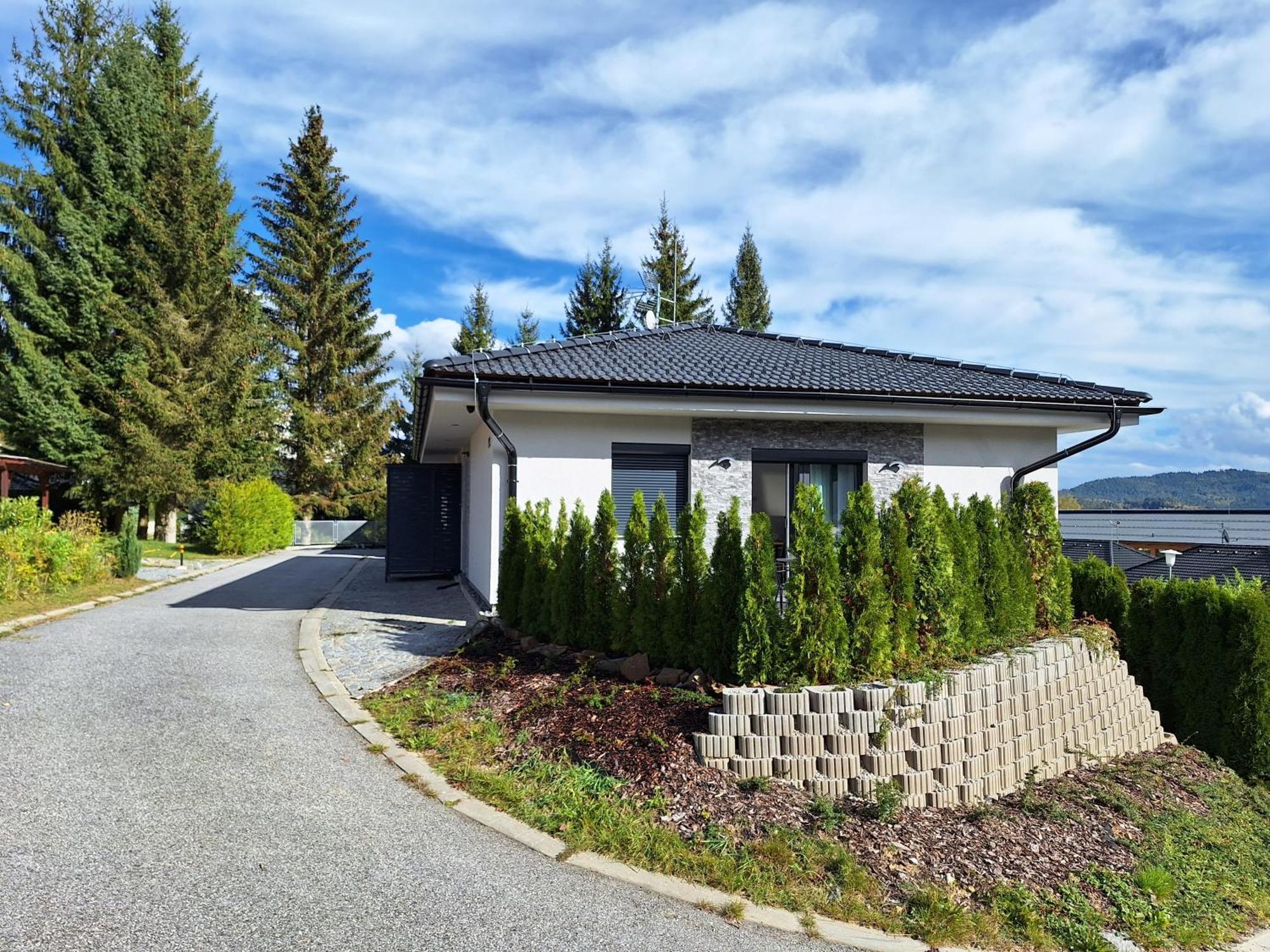 Mb Apartmany Lipno リプノ・ナト・ヴルタヴォウ エクステリア 写真